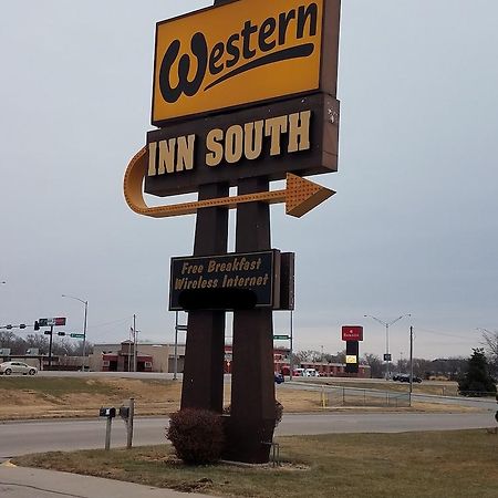 Western Inn South เคิร์นนีย์ ภายนอก รูปภาพ